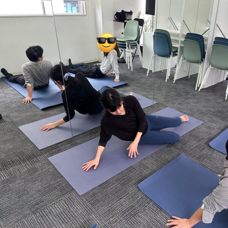 〜木曜日講座〜生徒たちとピラティス! | 大阪の不登校支援・引きこもり支援 | 合同会社アイペル(IPEL)